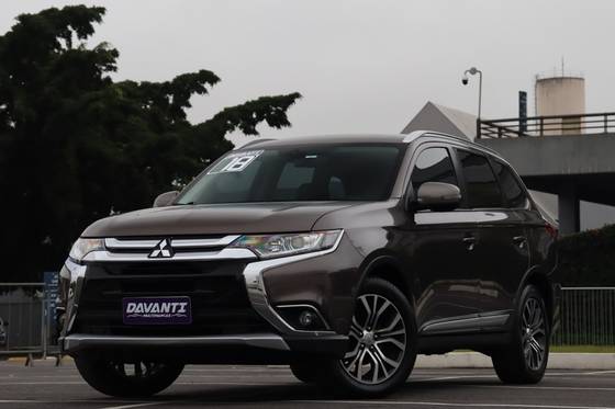MITSUBISHI OUTLANDER 2.0 COMFORT 16V GASOLINA 4P AUTOMÁTICO MITSUBISHI OUTLANDER 2.0 COMFORT 16V GASOLINA 4P AUTOMÁTICO